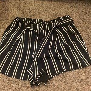 Torrid flowy shorts